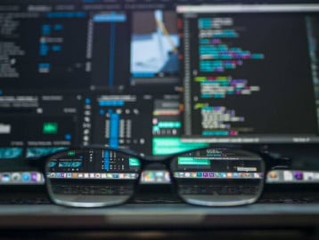 Computer-Science-vs-Computer-Engineering-detailed-guide-358x270