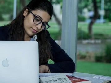mba-in-hr-programme-eligibility-358x270